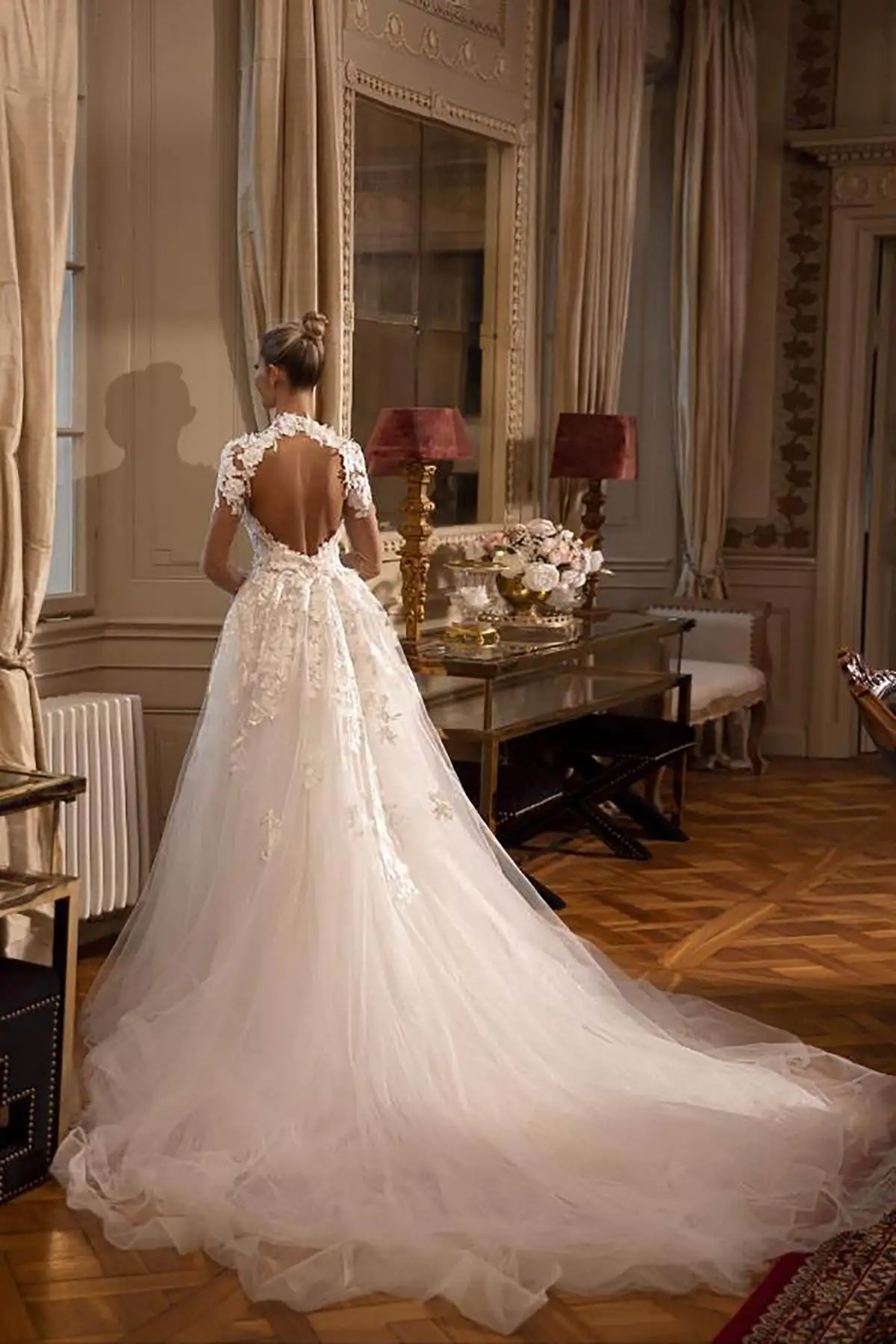 Robe de mariée sirène faite à la main avec appliques, col haut, fente latérale, sexy, dos nu, robe de patients, train de balayage, personnalisée