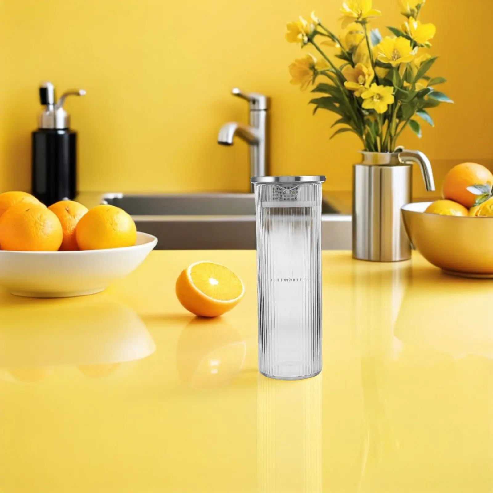 Vertical Stripe Acrylic Cold Water Pitcher Jug 1000Ml Unbreakable Transparent Beverage Carafe for Juice Lemonade Tea Coffee
