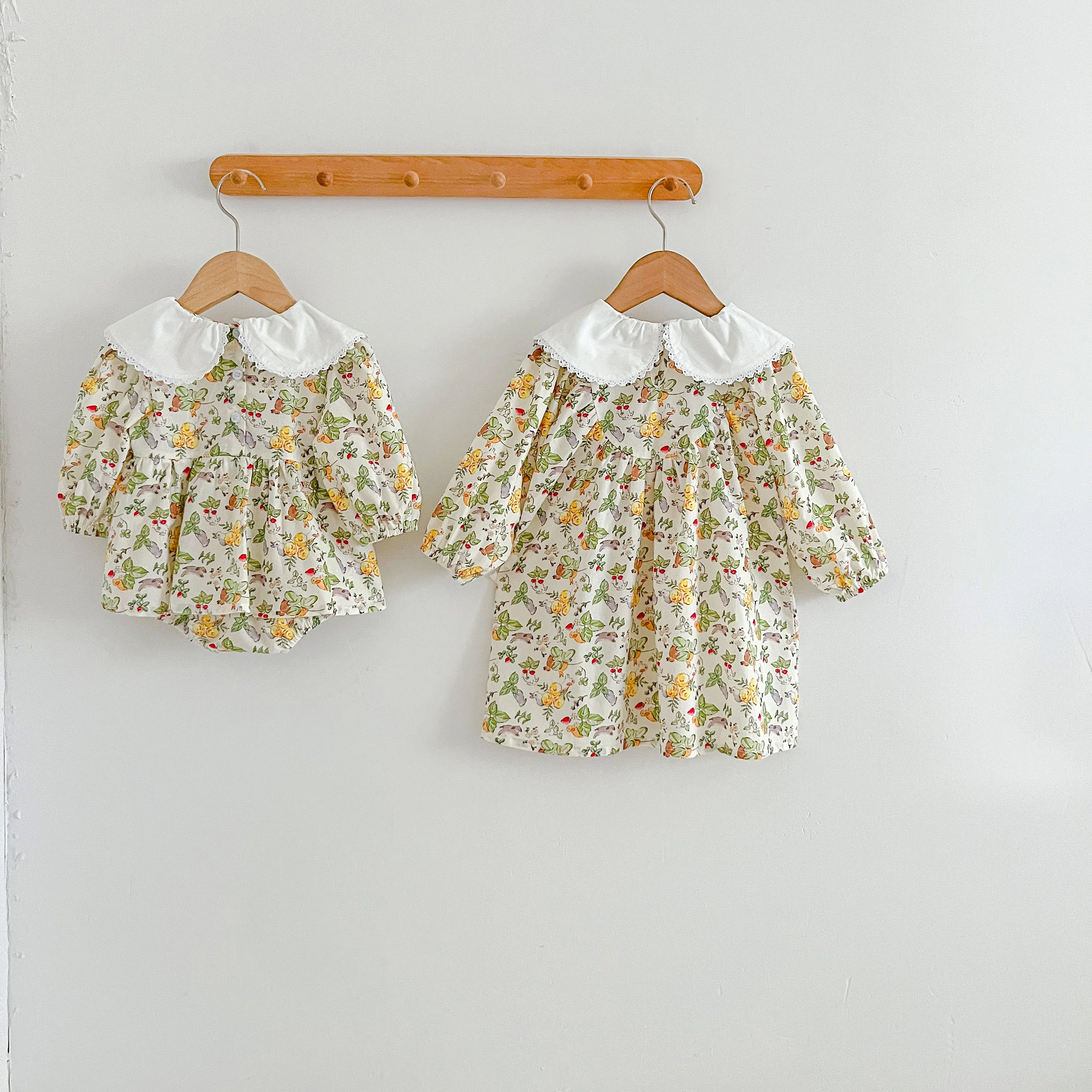 Familien look Frühling Blumen kleid Baby Mädchen bestickt Pandora Kragen Baumwoll kleid Baby Mädchen Blumen Bodysuit Schwestern Look Kleidung – Detail 13
