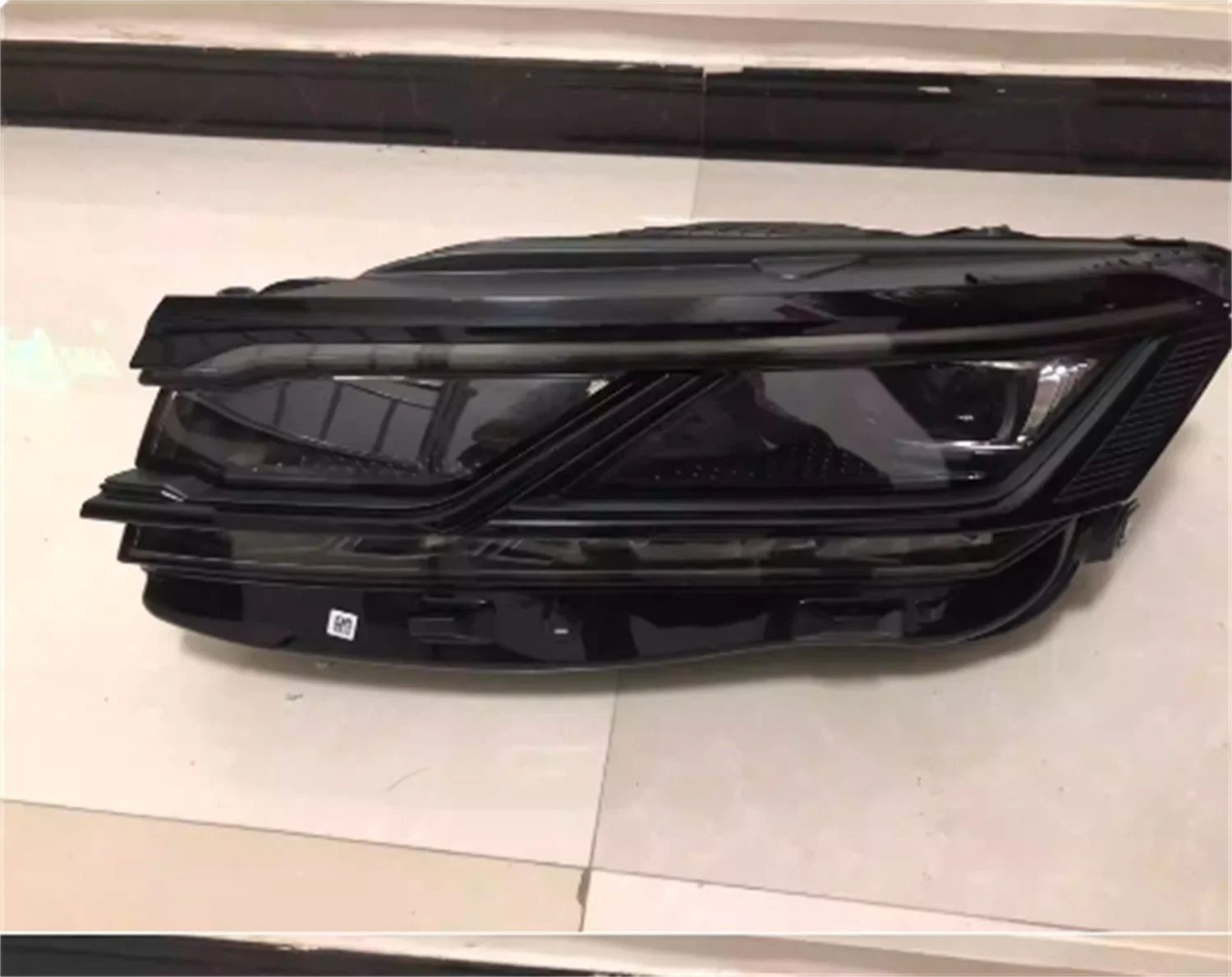 Front LED matrix Headlight Headlamp for Volkswagen vw Touareg  2020 Daytime running light High low beam Turn signal