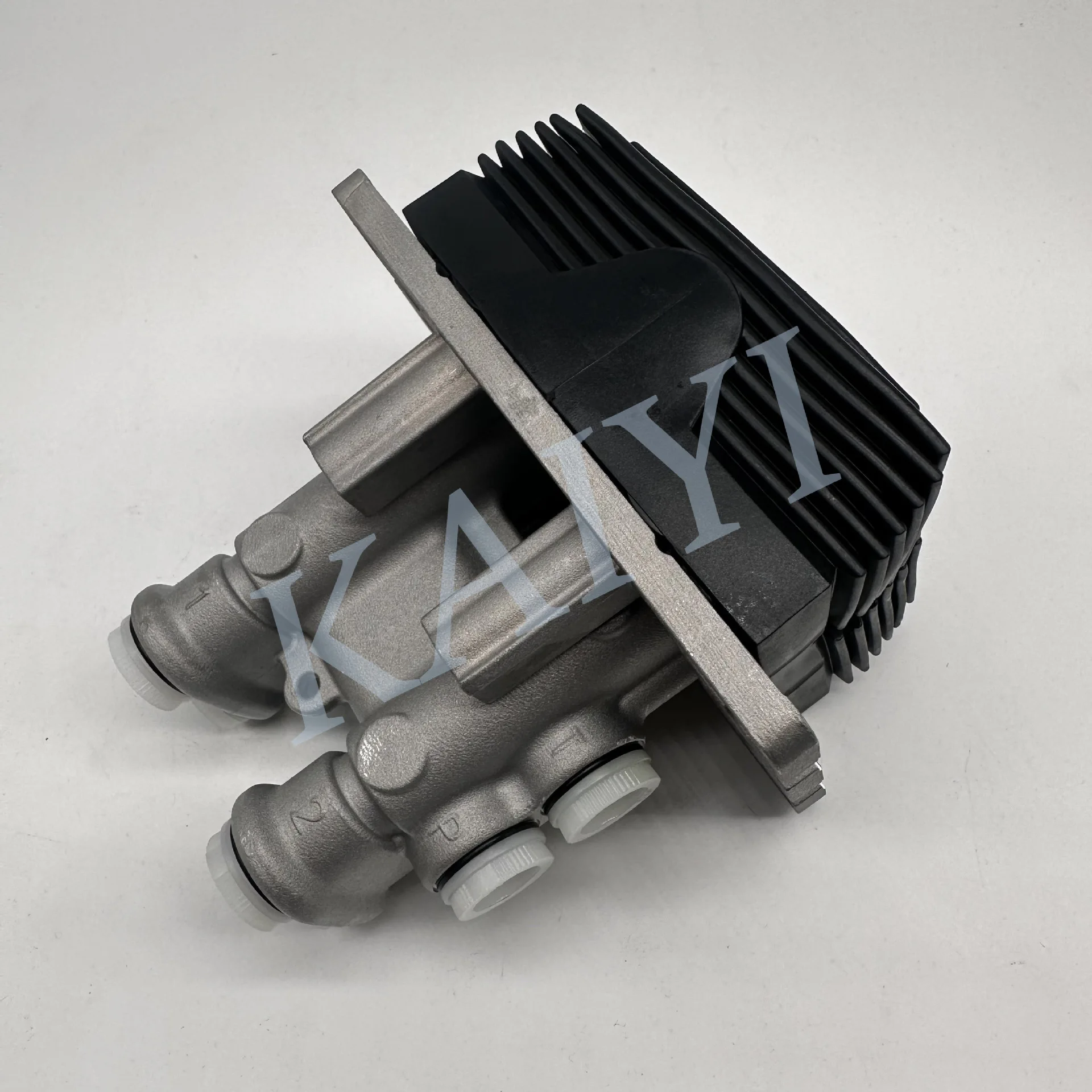 

Клапан ходовой передачи в сборе для экскаваторов 60VS, 75VS, 110VS, 115VS, 130VS, 150VS