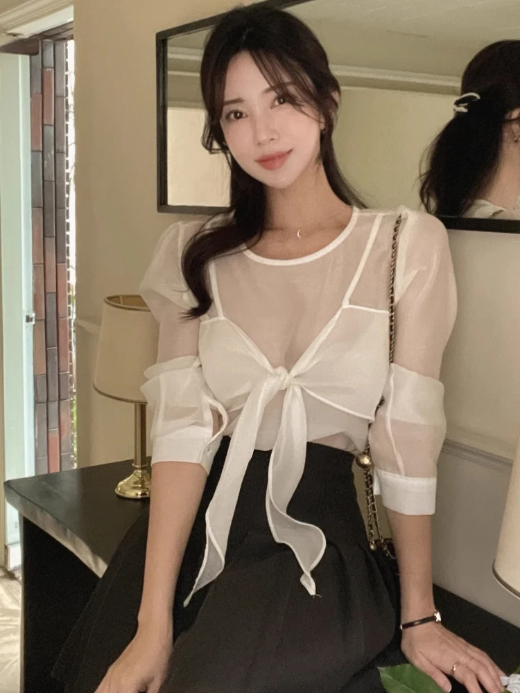 

Chic Knot Strapl Long Sve irt Women's Ele See-tough Top Fake Two-pieced Korean Sle round Ne Loose...