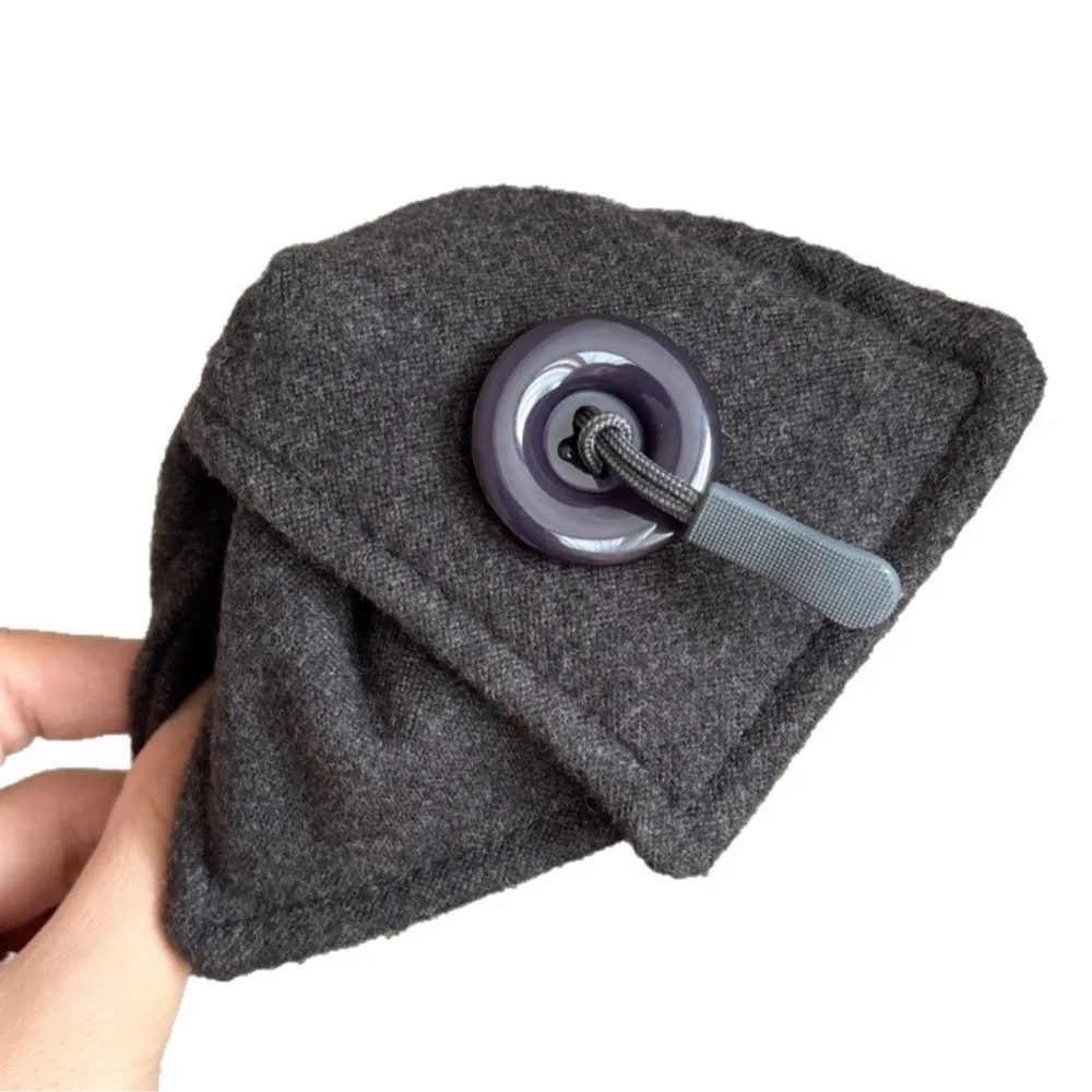 

Fashion Triangle Shape Women's Hair Claw Cartoon Bear Double-sided Shark Clamp Korean Style Ponytail Hair Clip Daily Use