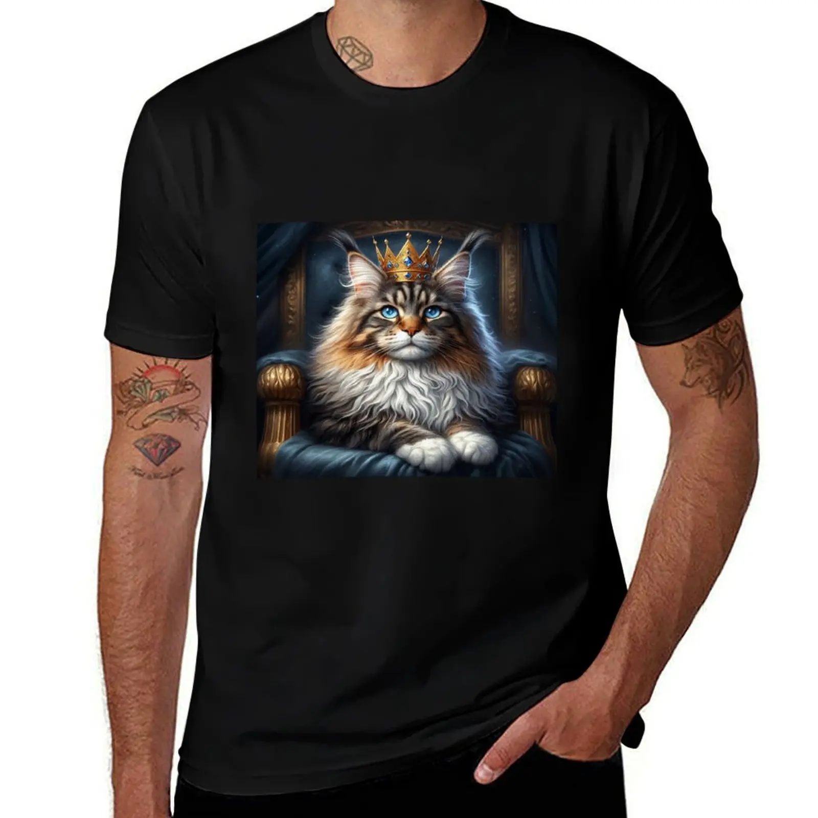 

Maine Coon cat King Leo with blue eyes and crown T-Shirt shirts graphic tee T-shirts man cotton t shirt men