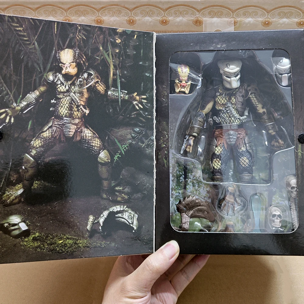 W magazynie Neca Predator P1 przodek Jungle Hunter 2.0 Super luksusowe wydanie 7-Cal przegubowy ręczny Model prezent