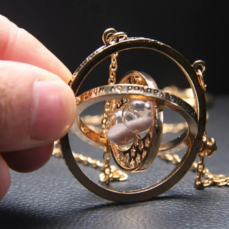 Collar con Colgante de Reloj de Arena del Snitch Dorado de Harry Potter, con 360 Rotaciones, Accesorio Mágico para Cosplay, Convertidor de Tiempo Astronómico, Regalo