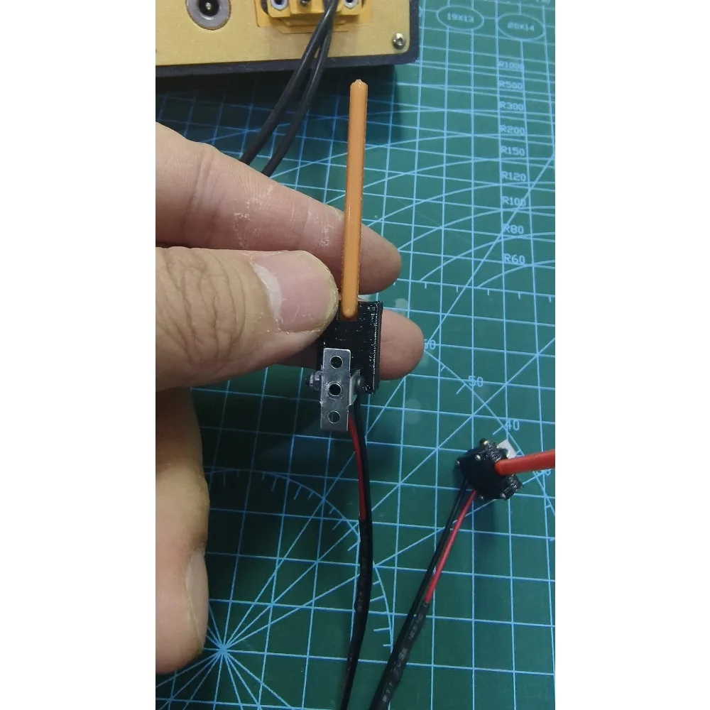 

Running water light, pilot light and tail light two-in-one For 1/10 RC Crawler Car Traxxas TRX4 Defender AXIAL SCX10 RC4WD D90