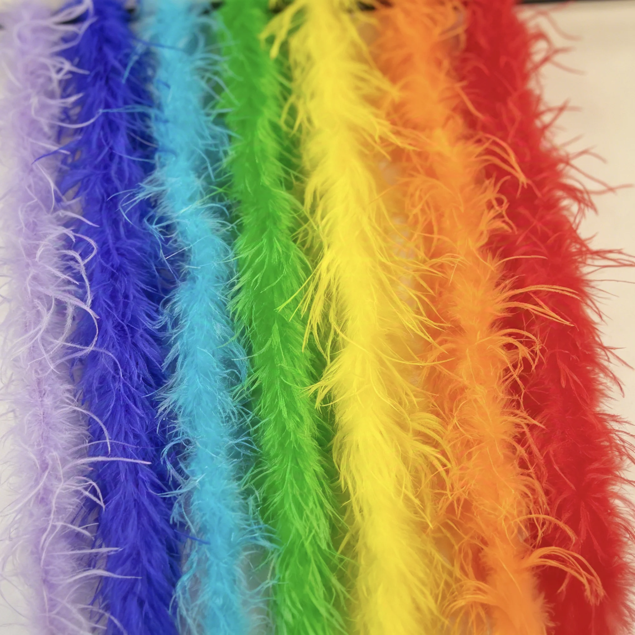 Fluffy 1Ply Ostrich Feather Boa 2M Colored Feather Scarf Shawl for Stage Dance Performance Carnival Party Costume Clothing Decor