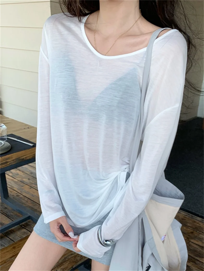 Alien Kitty Minimalist T-Shirts Women V-Neck Chic All Match Summer Full Sleeve Loose New 2024 Casual Daily Sunscreen Tees