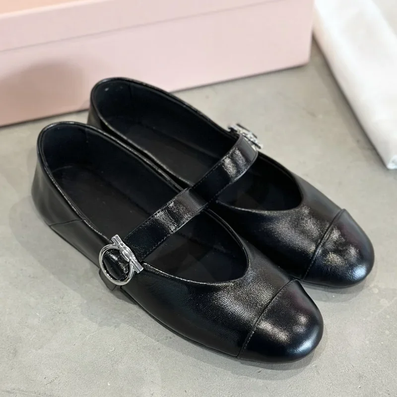 

Модные женские туфли на плоской подошве с круглым носком, удобные туфли без шнуровки с круглым носком, мягкая кожаная обувь с регулируемыми ремешками, милые повседневные однотонные модельные туфли