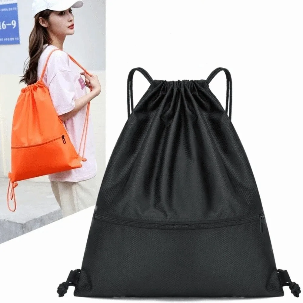 nova-mochila-leve-com-cordao-mochila-de-fitness-de-grande-capacidade-em-oxford-mochila-de-viagem-preta-para-homens-e-mulheres
