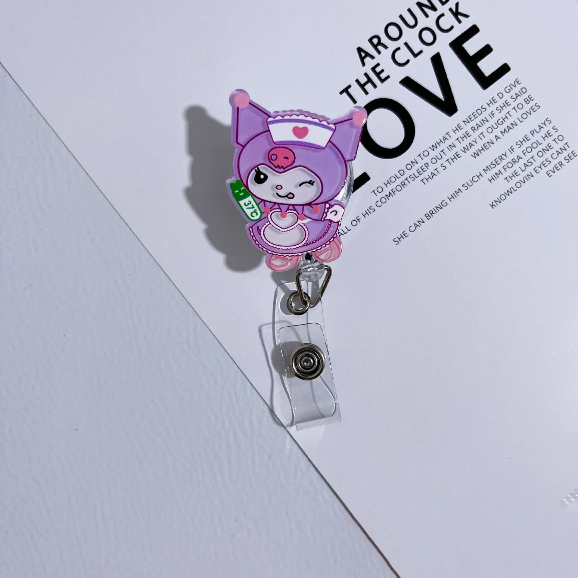 Sanrio Cartoon My Melody Pochacco Kuromi einziehbare Ausweis-Namenskarten-Clips, Abzeichen, Arbeitskarten-Clip