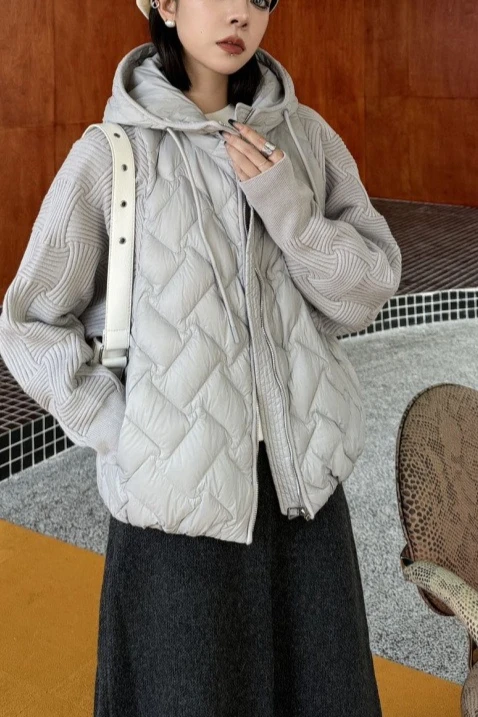 

Autumn/Winter European Women's Down Jacket Knitted Splicing 90 White Duck Down Lightweight Jacket