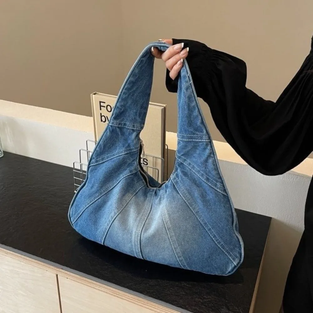 

Large Capacity Washed Denim Shoulder Bag Minimalist Design Smooth Zipper Tote Bag Patchwork Crescent-Shaped Hobo Bag Casual