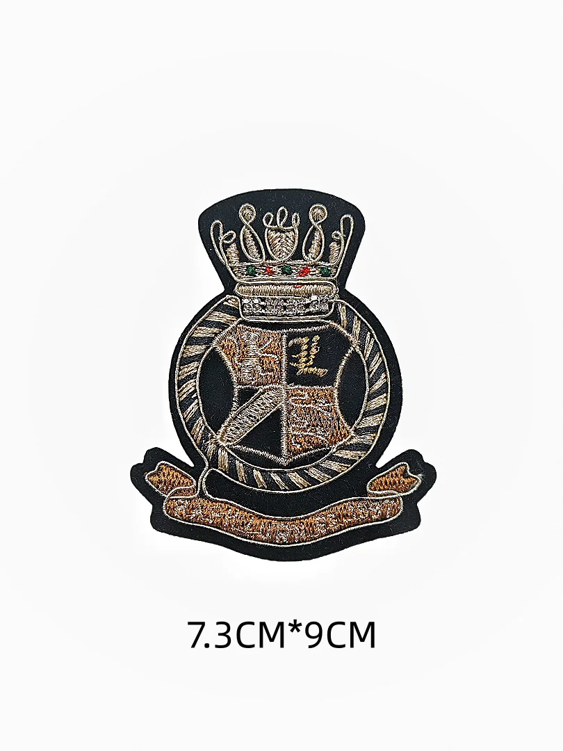 emblema-de-coroa-estilo-britanico-de-alta-qualidade-com-bordado-artesanal-e-logotipo-de-grupo-inclui-agulha-e-linha