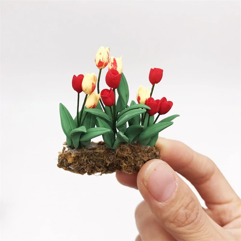 1PC Mini Tulip Bush Scale Model Ornaments 1:12 Dollhouse Tulips Simulation Models Home Decor Crafts