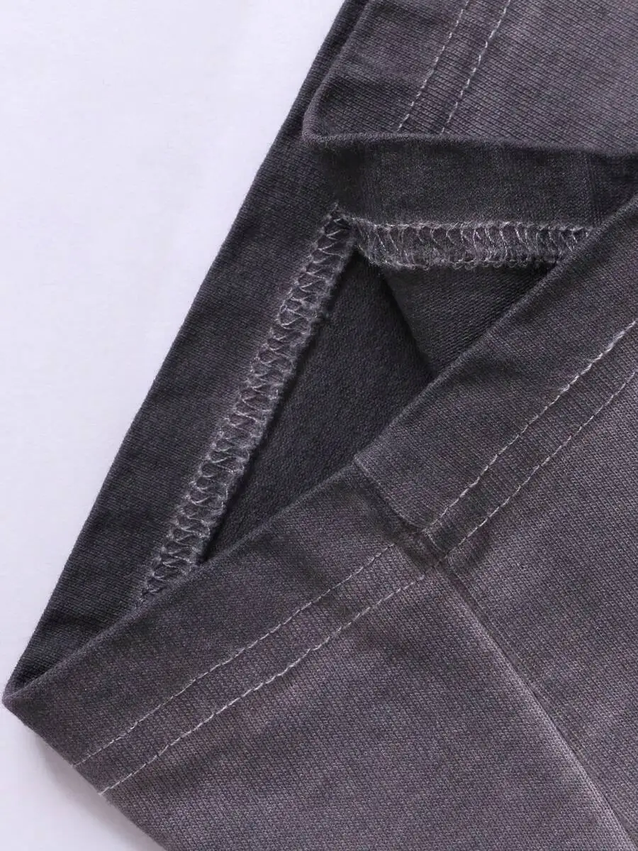 

Mens Dark Gray Casual Shorts With Graphic Design For Summer Sporty Style