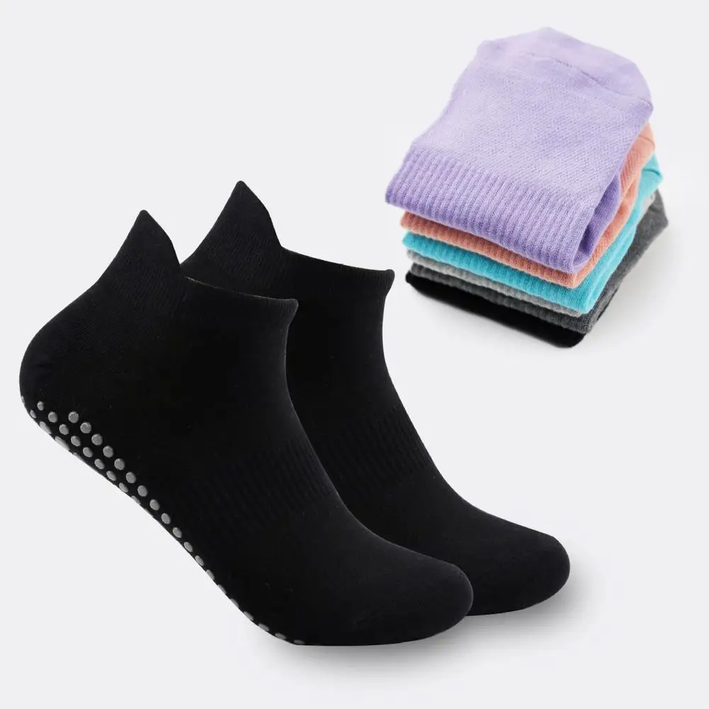 Women Floor Socks Warm Anti-slip Unisex Floor Socks with Silicone Bottom for Sports Winter Activities Thickened Mid-tube Design