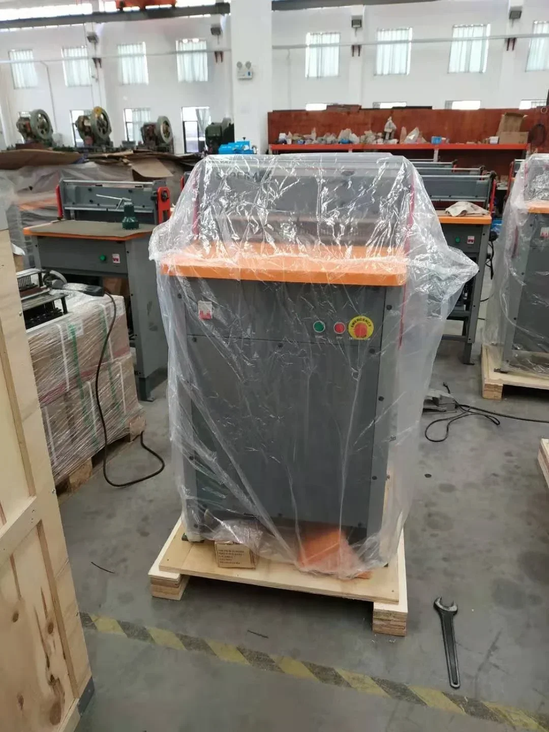 Hot salesElectric Paper Machine SP-450 Heavy Duty 3:1 and 2:1 Binding Machine