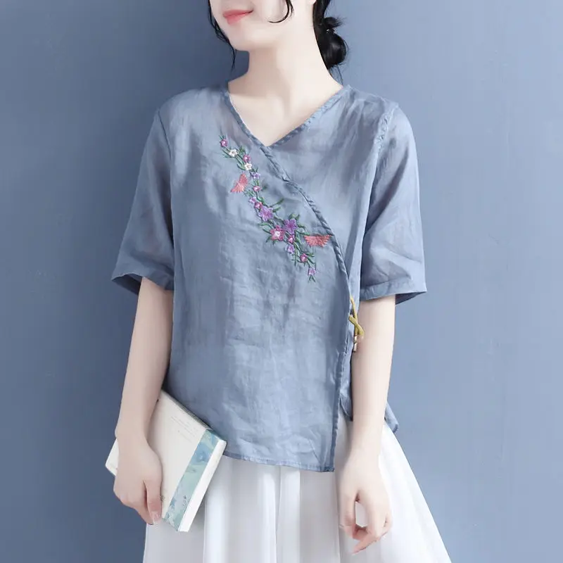 Women Summer Fashion Loose Temperament Embroidered Cotton V-neck Short Sleeve T-Shirt Women Clothes Casual Appear Thin Top Tee