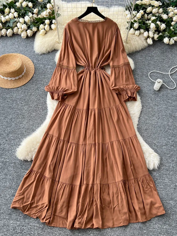 Vestido Longo F com Cinto, Manga Lanterna, Estilo Coreano, com Bordado em Renda Pesada e Efeito Emaecedor