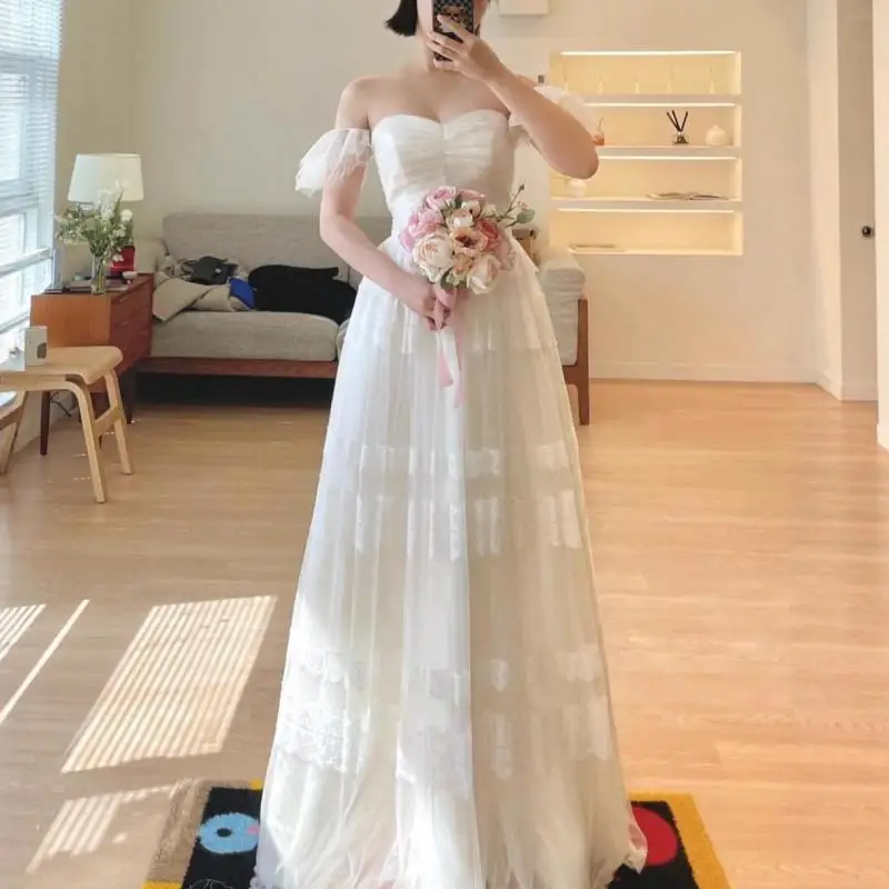 abiti-da-sposa-eleganti-senza-spalline-a-trapezio-lunghi-per-servizi-fotografici-all'aperto-2026-nuovi-abiti-da-sposa-semplici-personalizzabili-per-donna