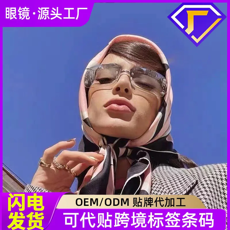 

2026 Y2K Rhinestone Sunglasses, Retro Square UV400 Shades, Streetwear for Women Men