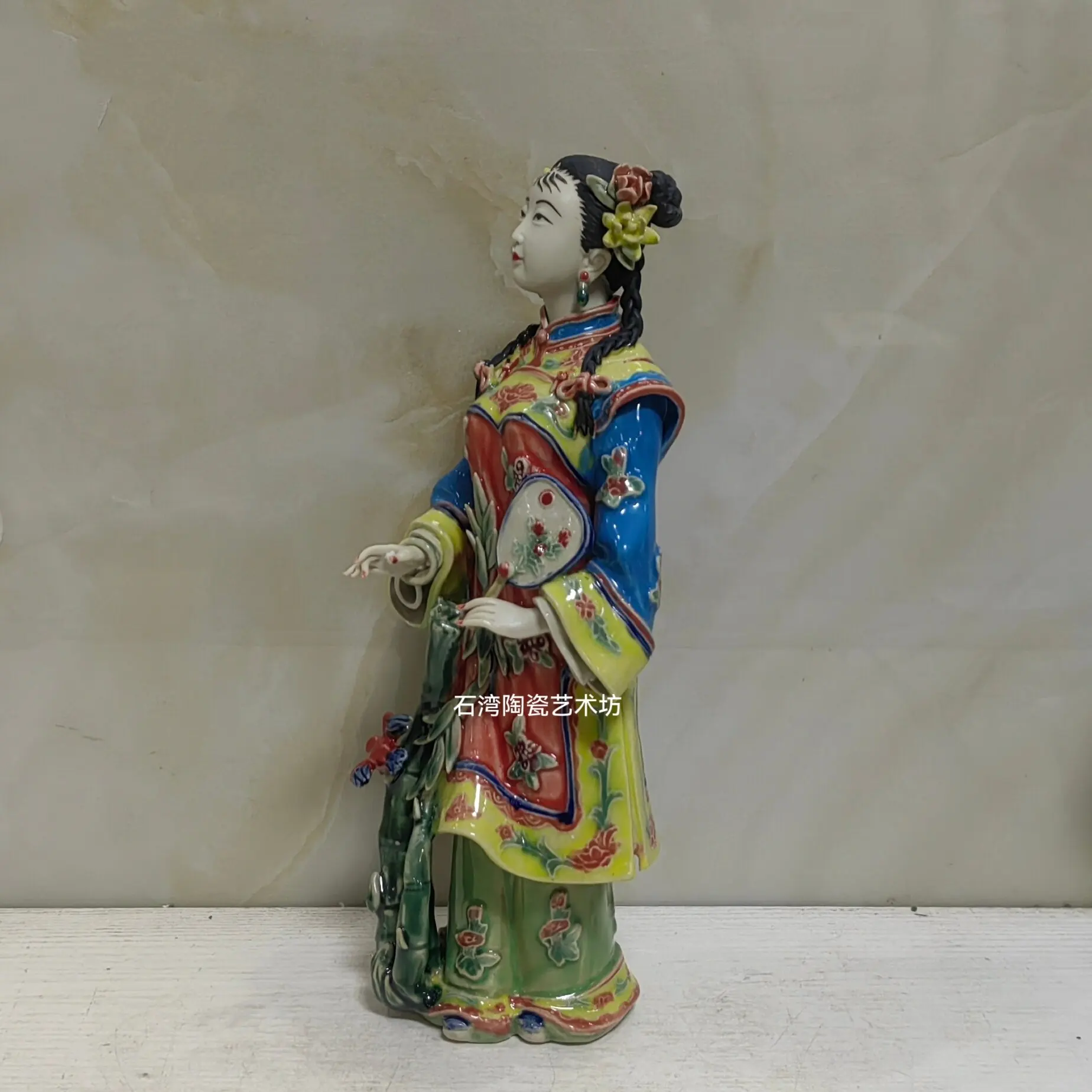 Shiwan doll ceramic holding fan lady bamboo rocking clear shadow handmade ornaments home store creative feng shui beauty figure
