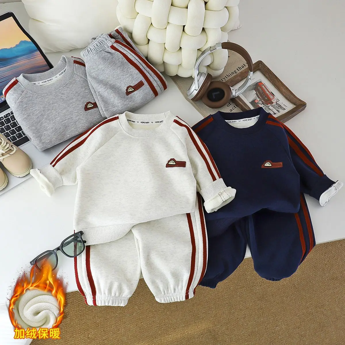 

Children's Fleece Sweatshirt Set for Girls and Boys, Casual Sports Fashion Two-Piece New Long Style Clothing