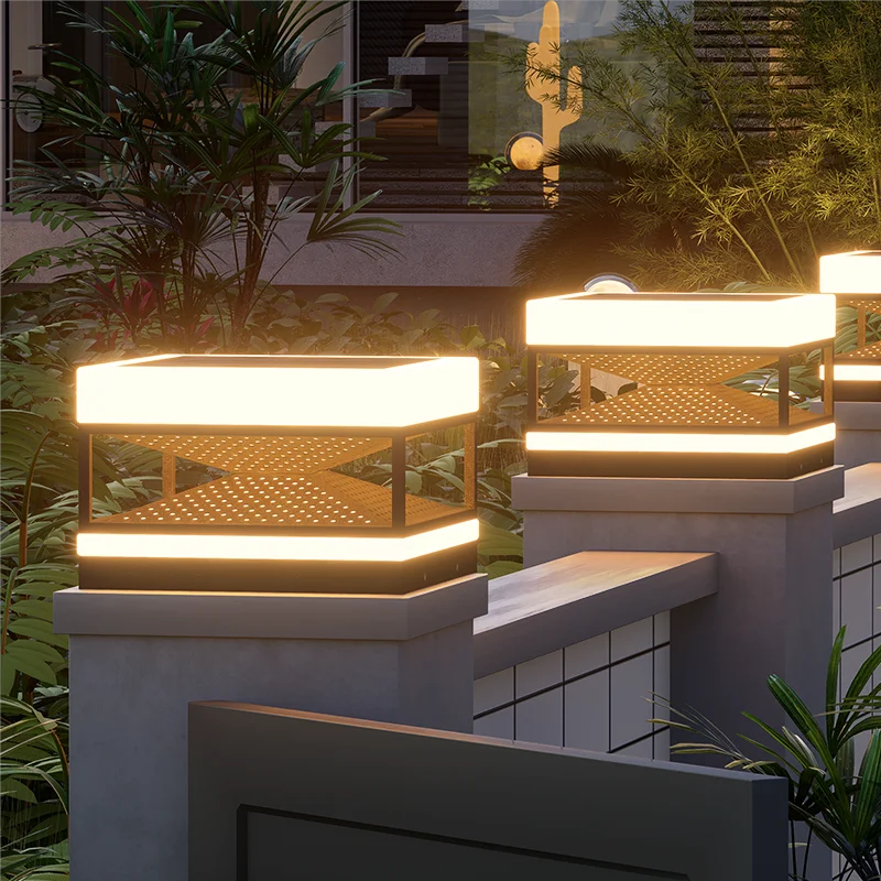 Villa Walkway Outdoor IP65 Waterproof Light Emitting Diode Solar Garden Light Post Lawn Light with Motion Sensor