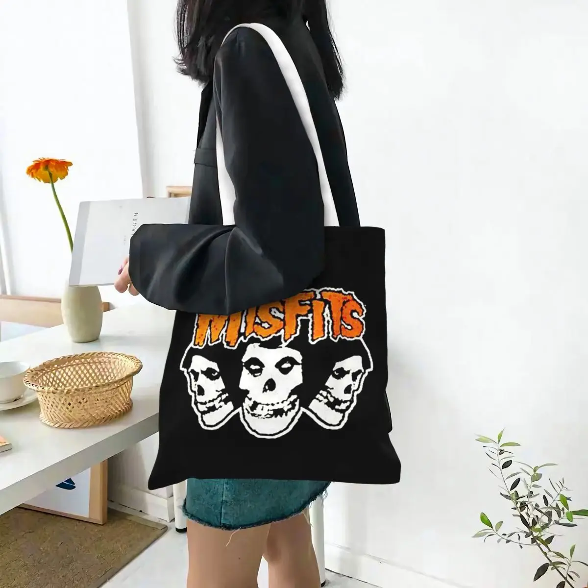 Тяжелый металл Misfits Skull Сумки для покупок Складная парусиновая большая сумка Женская сумка через плечо Дорожная сумка