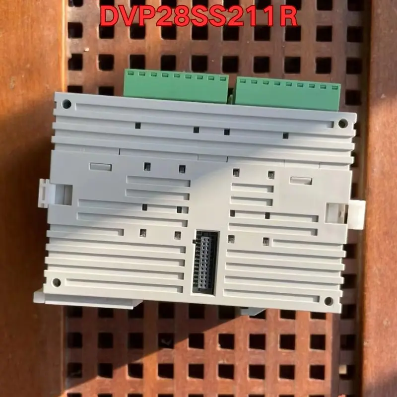 Second-hand PLC module DVP28SS211R function test is normal