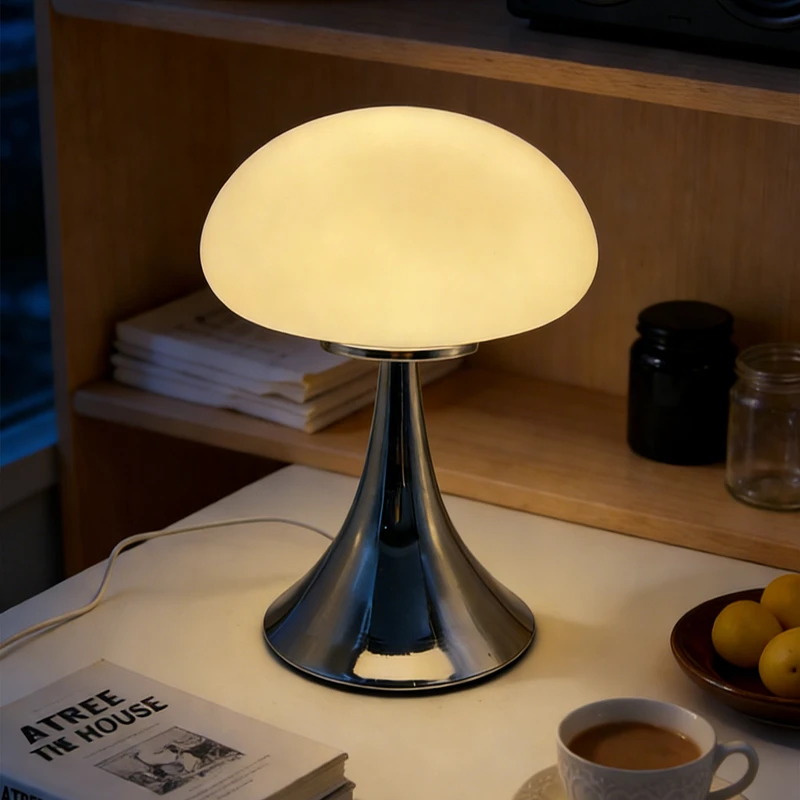 โคมไฟตั้งโต๊ะทรงเห็ดสไตล์ Bauhaus ยุคกลางศตวรรษจากเดนมาร์ก รุ่นดีไซน์เนอร์ แสงหรูหรา ระดับไฮเอนด์ สำหรับตกแต่งบ้านพักตากอากาศ