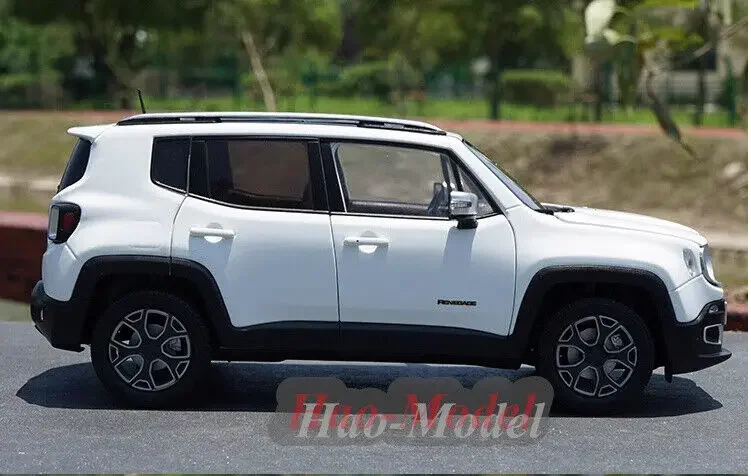 Nuevo 1:18 para GAGC Fiat Jeep Renegade aleación Diecast Metal modelo de coche niños regalos de cumpleaños Hobby exhibición colección adornos blanco