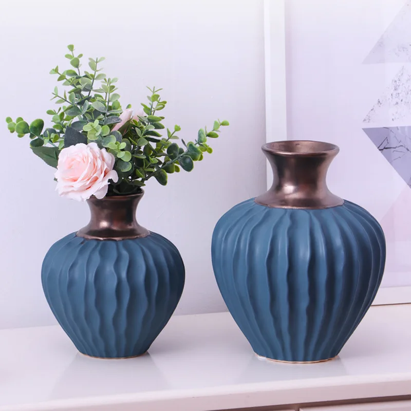 

Irregular Striped Ceramic Vase Gold Plated Flower Arrangement Countertop Crafts Interior Decoration Modern