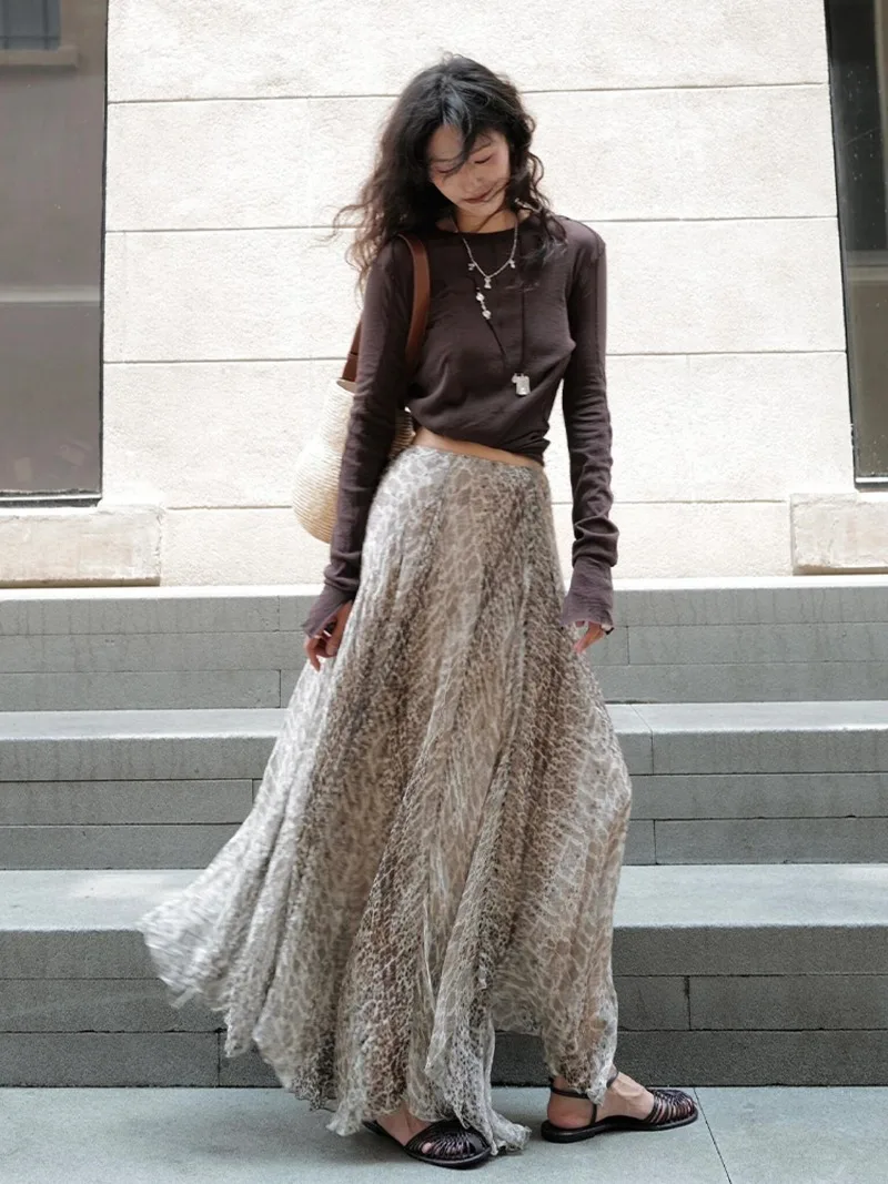 

New Autumn Casual Women's Two Piece Set High End Elegant Slim Long Sleeve T-shirt Top + A-line Printed Long Skirt Outfit