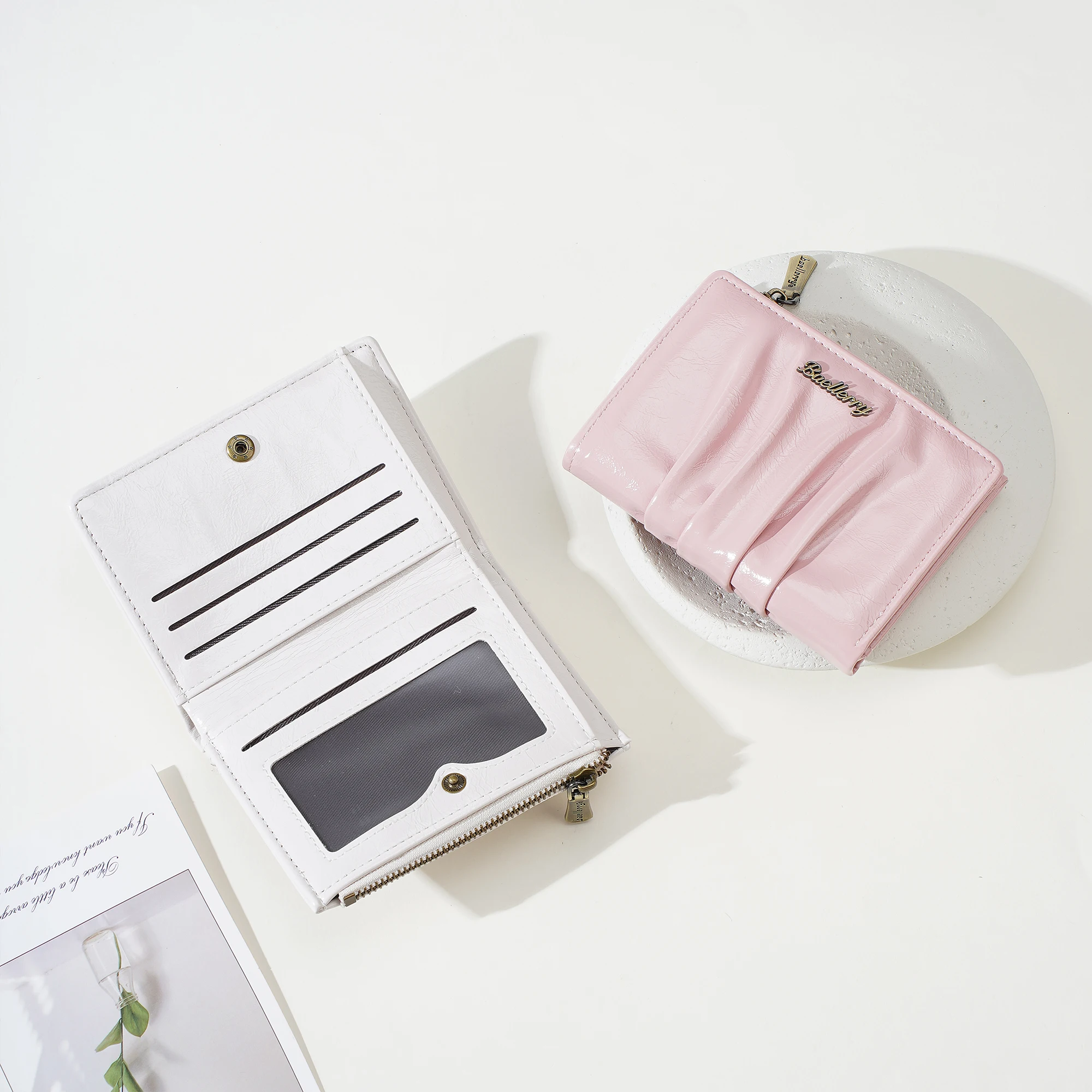 1 Stück Retro Plissierte Glänzende Öl-Wachs-PU Damen-Kurzgeldbörse, Doppelt Faltbare Schnappgeldbörse, Reißverschluss-Münzfach + Ausweisfenster, Geeignet für Outdoor-Dates, Geschenk für Frauen – Detail 30