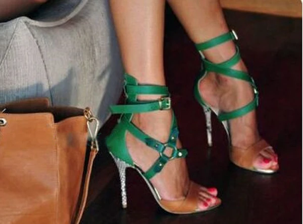 Sexy tiras verdes fivela cruzada sandálias de salto fino feminino peep toe cor misturada sandália mulher cortar roupa vestido sapatos