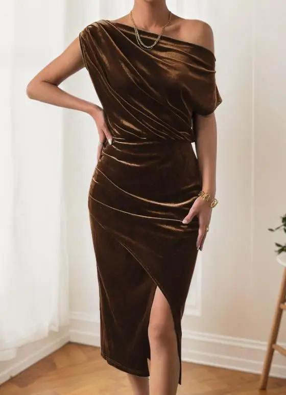 

Women's Dress 2026 Autumn/winter One Shoulder Velvet Dress Banquet Dress Side Slit Slimming Temperament Long Dress