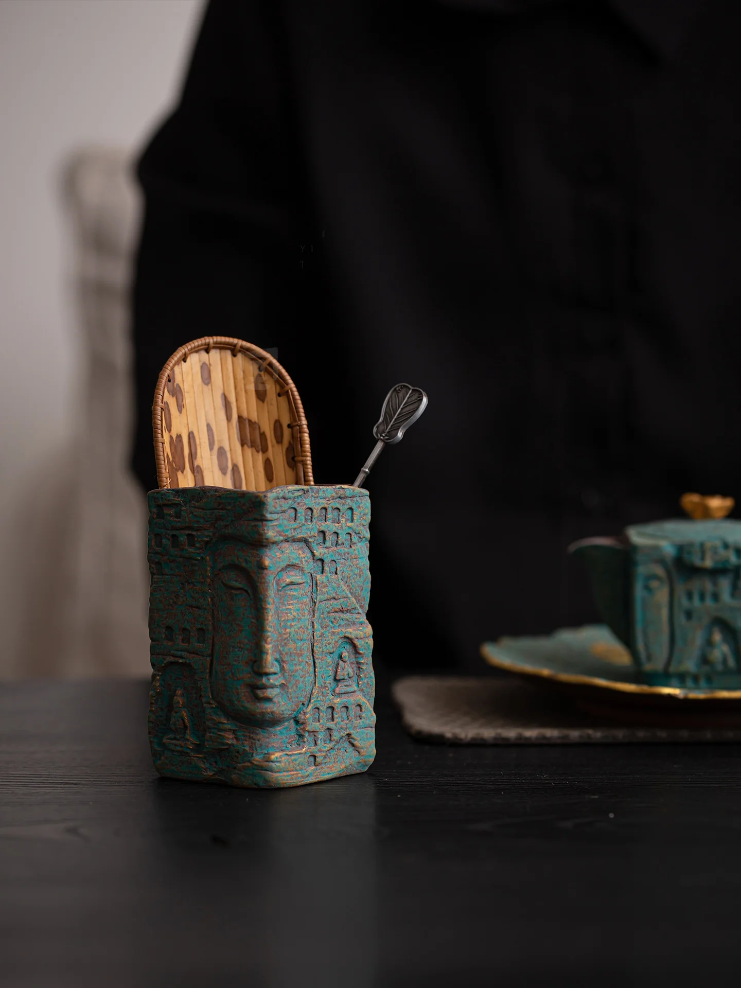 

Handmade Dunhuang Buddha Statue Qingjin Rock Clay Tea Ceremony Bucket Zen Six Gentlemen Tea Ceremony Barrel Tea Accessories