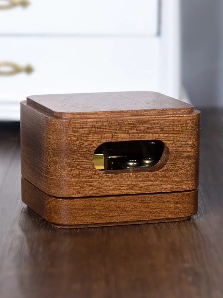 

Creative Wooden Music Box European Style Small Pineapple Core Japanese Sankyo Music Box Gift for Friends