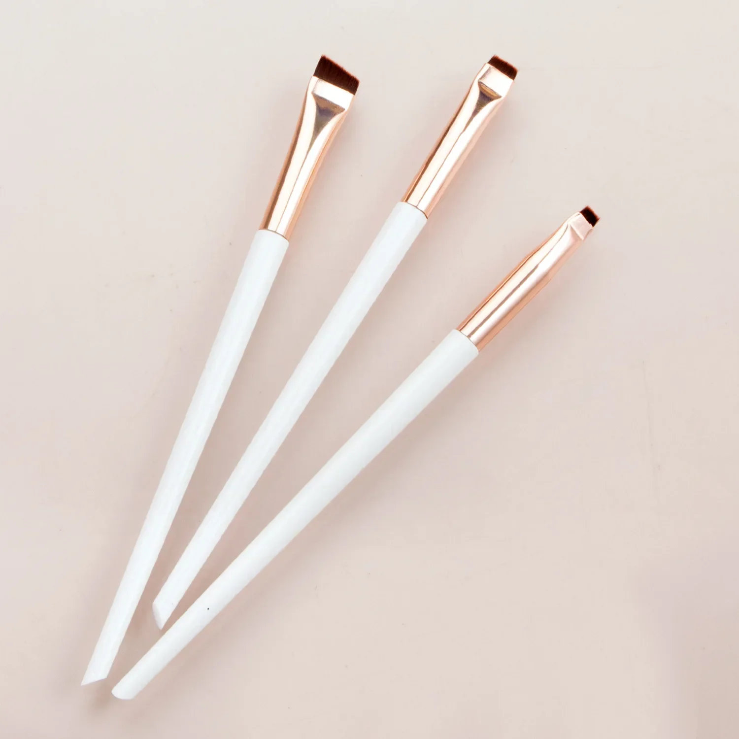 Upgrade Blade Eyeliner-Pinsel, ultradünner, feiner, abgewinkelter, flacher Augenbrauenpinsel, Make-up-Pinsel für den Bereich unter den Augen, präzise Detailpinsel – Detail 7