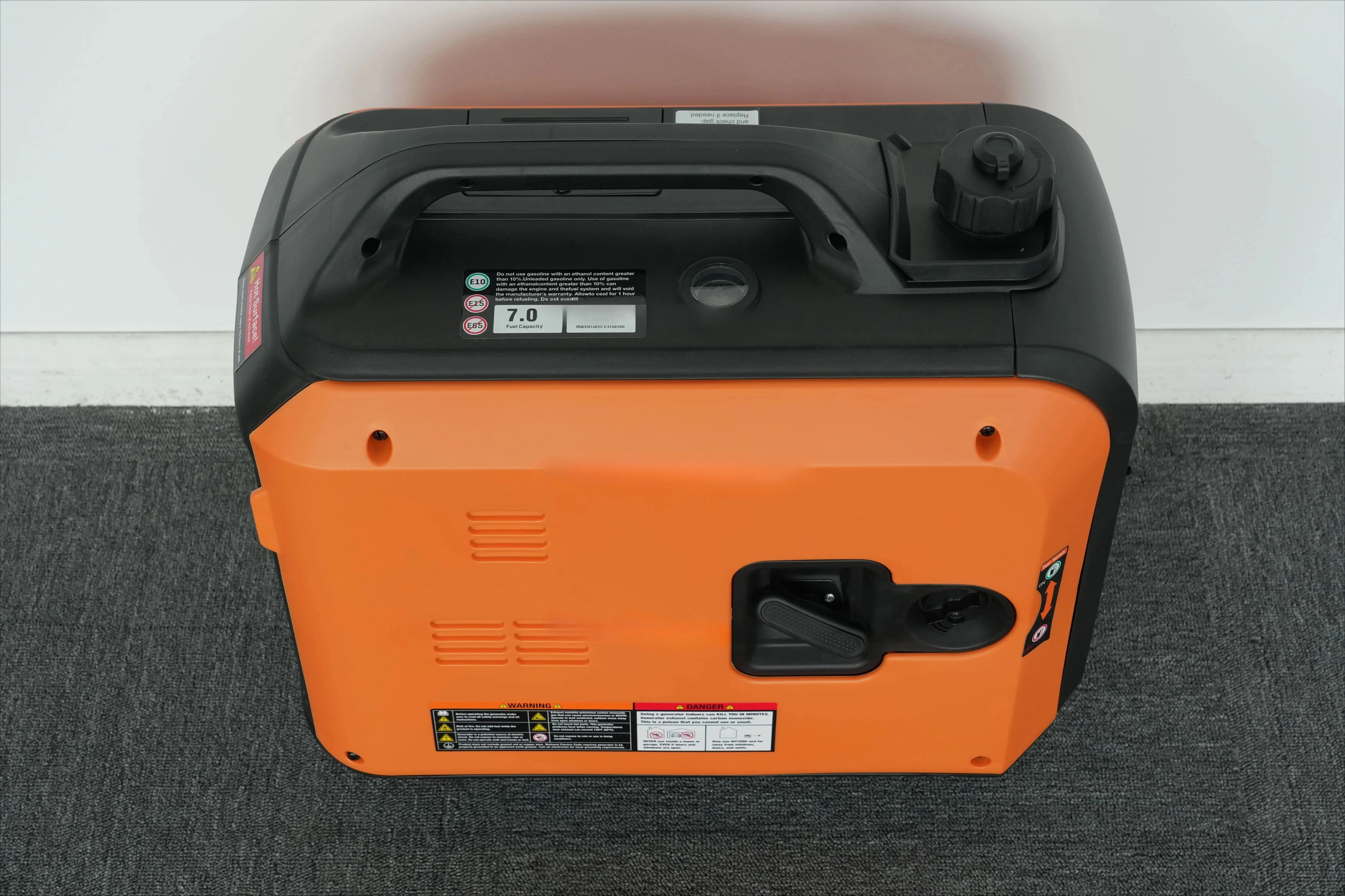 Small Silent 3KW 5KW Portable Inverter Generator  with 240V/230V Rated Voltage for Home Use
