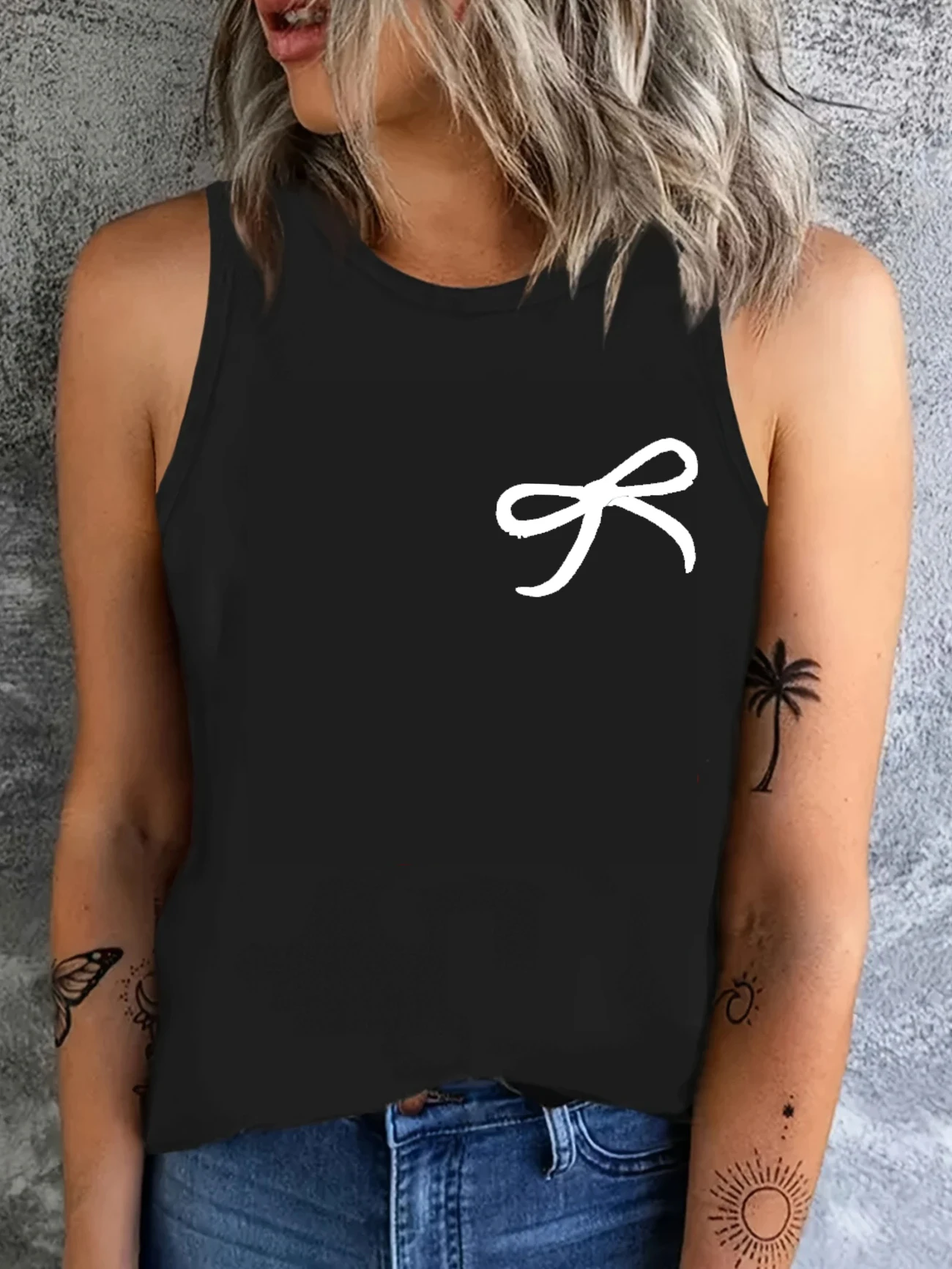 Bow Heart Y2k T-Shirt im japanischen Stil, bedruckte Weste, grafisches Tank-Top, ärmelloses Damen-Top mit Rundhalsausschnitt, lässiges Top für den Sommer und Frühling