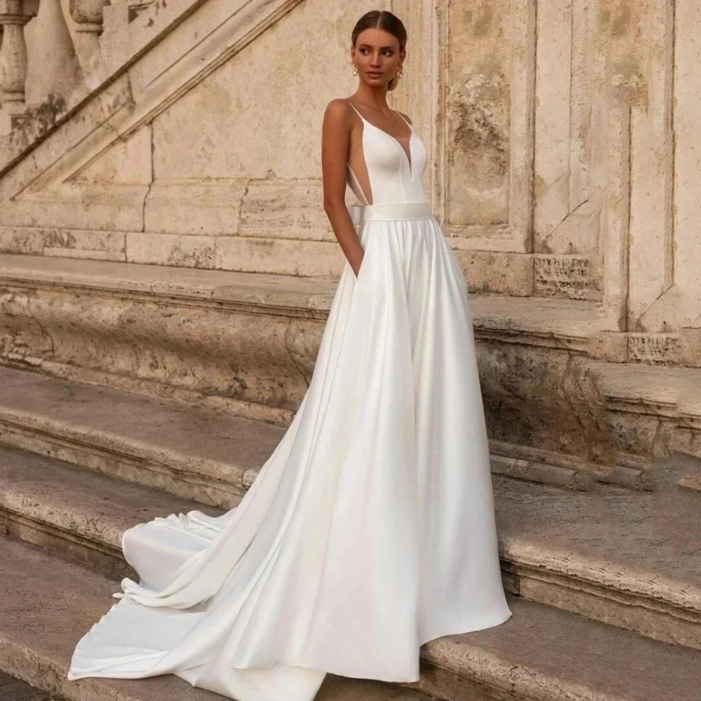 

V-Neck Satin Wedding Dress for Bride Spaghetti Straps A-Line Backless Bridal Gowns with Train