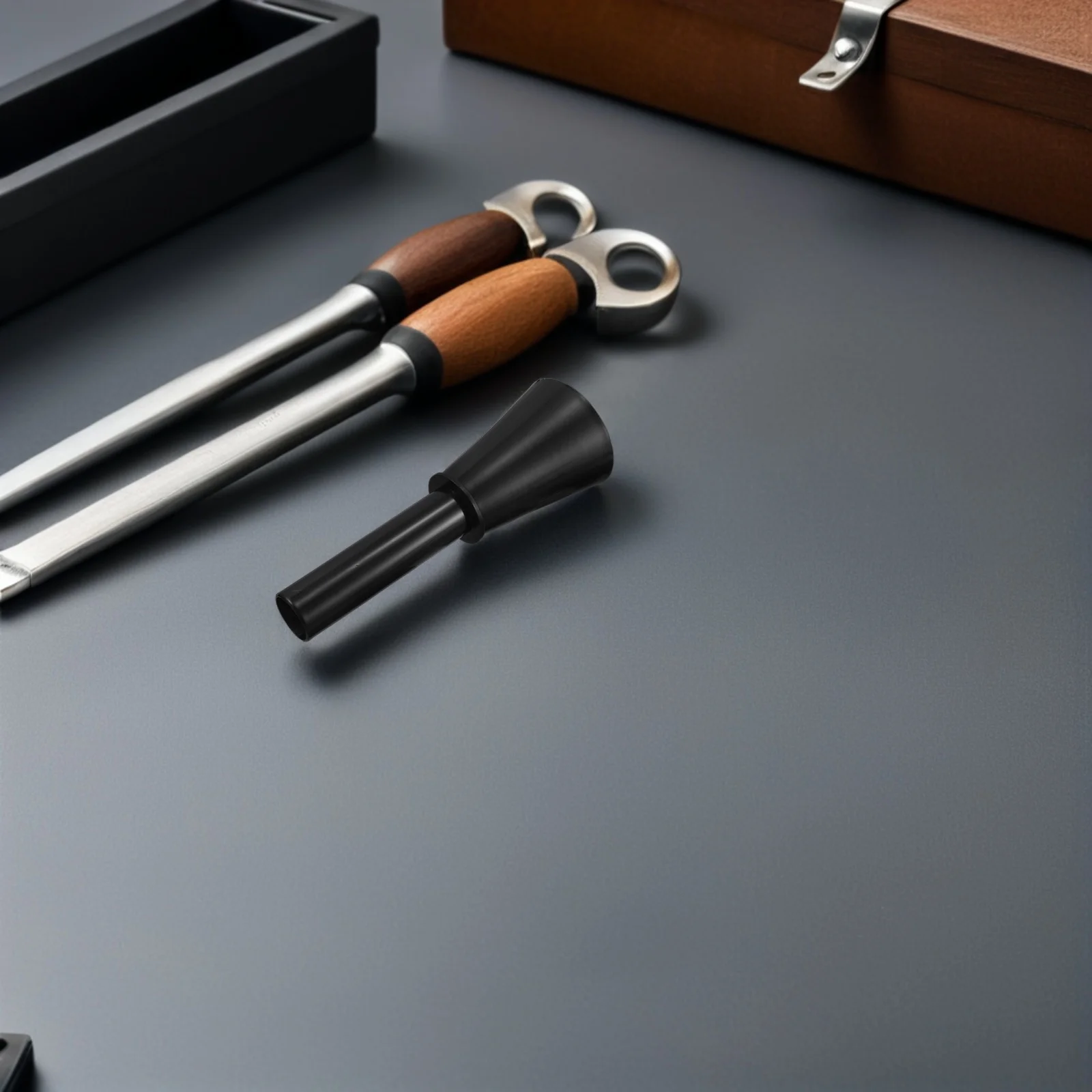 

2 шт. топливных воронок для автомобиля: высокотемпературный пластиковый инструмент для заправки автомобиля, устойчивый к проливу, совместимый