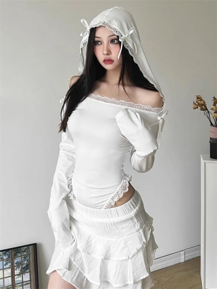 Fashion Sexy Off Shoulder Lace White Bodysuit Y2k Hooded Long Sleeved T-shirt for Women 2024 Summer New Slim Fit Tops Mujer