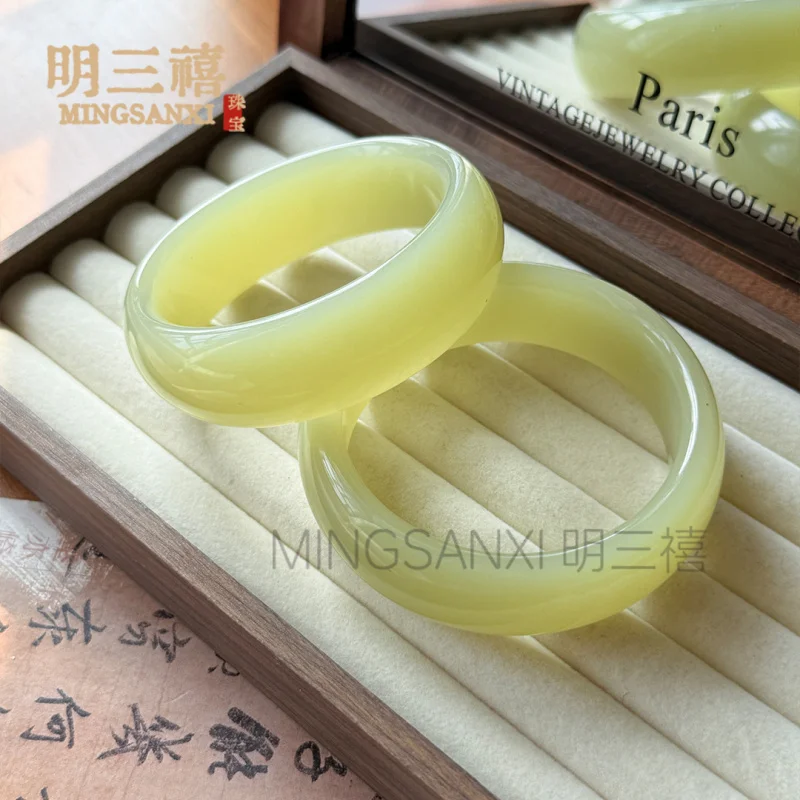 

Wholesale foreign Mongolian , Xinjiang Hotan lemon yellow women's jadeite Xiuyu bracelet