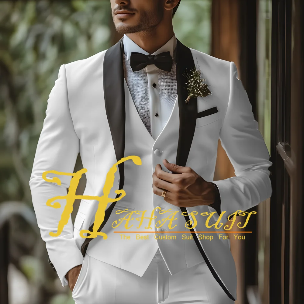 

Мужской классический костюм-тройка Slim Fit: пиджак на одной пуговице, брюки и жилет. Идеально для свадьбы, торжественных мероприятий и вечеринок. Модный мужской костюм.