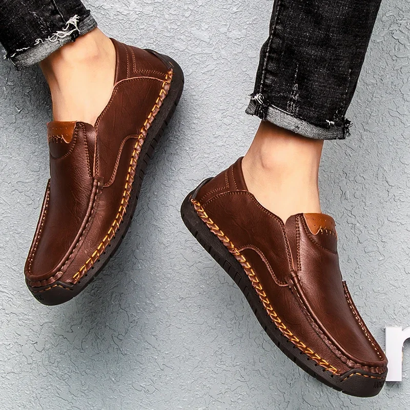 Heren Lederen Casual Schoenen Mannen Loafers 2023 Nieuwe Mode Retro Comfortabele Lederen Sneakers Zapatos Hombre Mocassins Rijschoenen